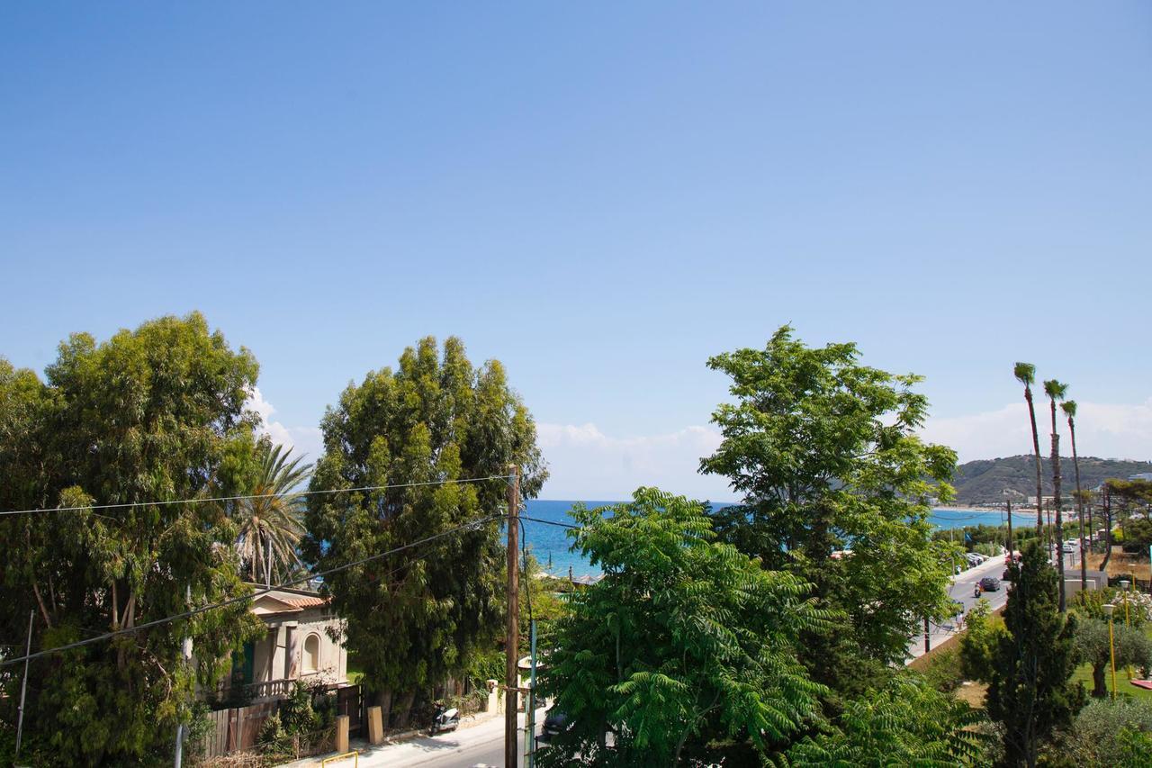 Elenis Philoxenia Apartment Ixia  Exterior photo